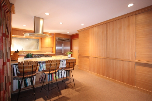 MNR kitchen from bar 500x333